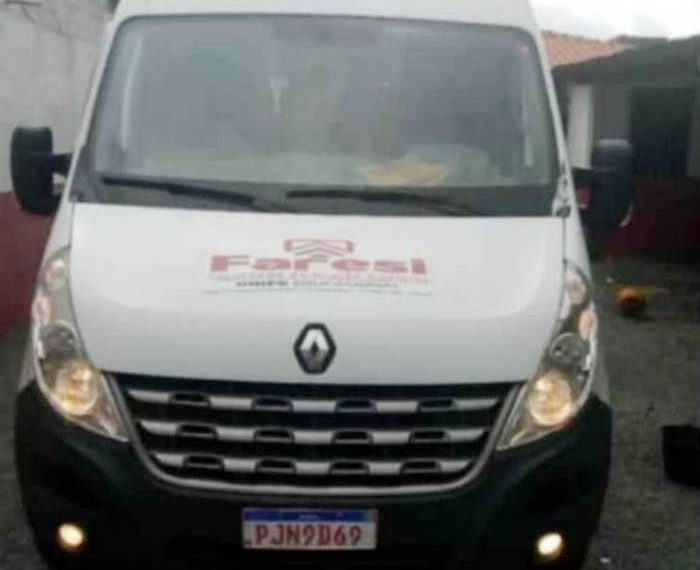 Bandidos abordam van e assaltam professores de Faculdade de Coité que viajavam para Feira de Santana