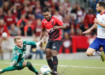 Bahia luta muito, mas perde para o Athletico por 1 a 0 na Arena da Baixada