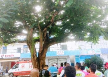 Cruz das Almas – Policial militar convence homem a desistir de cometer suicídio