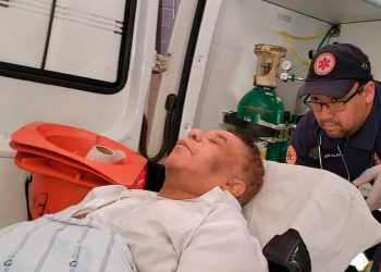 Agnaldo Timóteo está na UTI do Hospital Roberto Santos com quadro grave de saúde