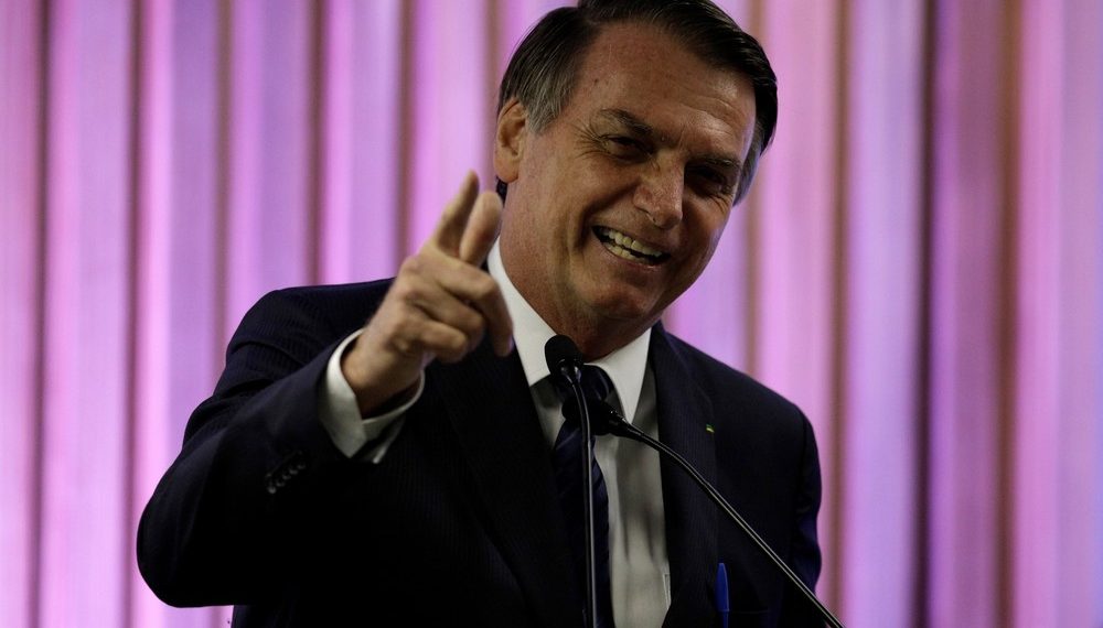 RJ – Bolsonaro chama empresários de ‘heróis’ e promete não ‘atrapalhá-los’