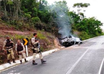 Cinco suspeitos morrem em confronto com a Polícia em tentativa de assalto a banco