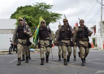 16ºBPM realiza Parada Geral em comemoração aos 33 anos de criação e os 17 de atuação na região do sisal