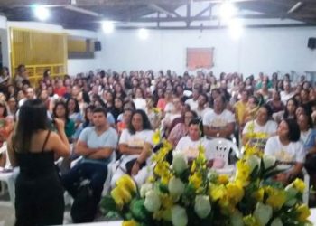 Secretaria de Educação de Valente promoveu encontro que reuniu cerca de 300 profissionais da educação e alunos