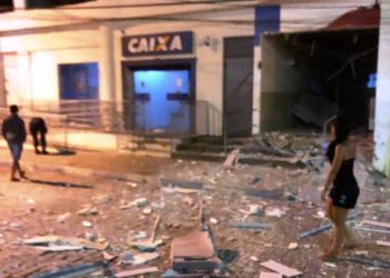 Agências bancárias são explodidas por quadrilha em Nova Soure