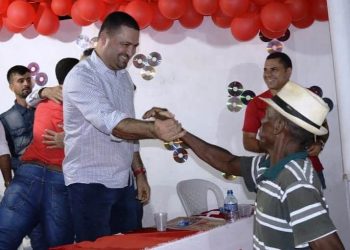 Deputado Osni cumpre agendas em Teofilândia e Serrinha