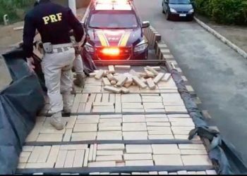 Mais de meia tonelada de maconha que saiu de MG com destino a Serrinha é apreendido na BR 116