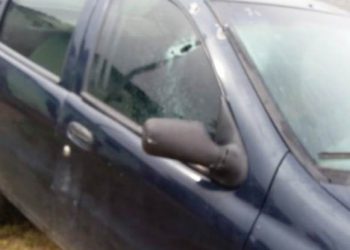 Homem é encontrado morto com marcas de tiro dentro de carro em São Domingos