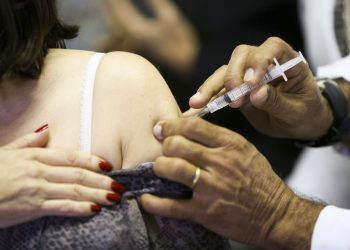 Postos de saúde abrem hoje para Dia D de vacinação contra gripe