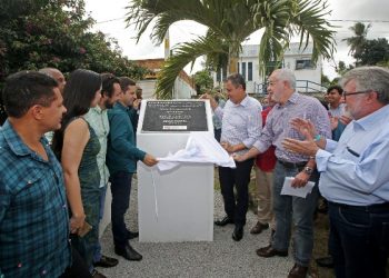 Em Varzedo, governador Rui Costa inaugura recuperação de 45 quilômetros da BA-026 e sistema de abastecimento de água