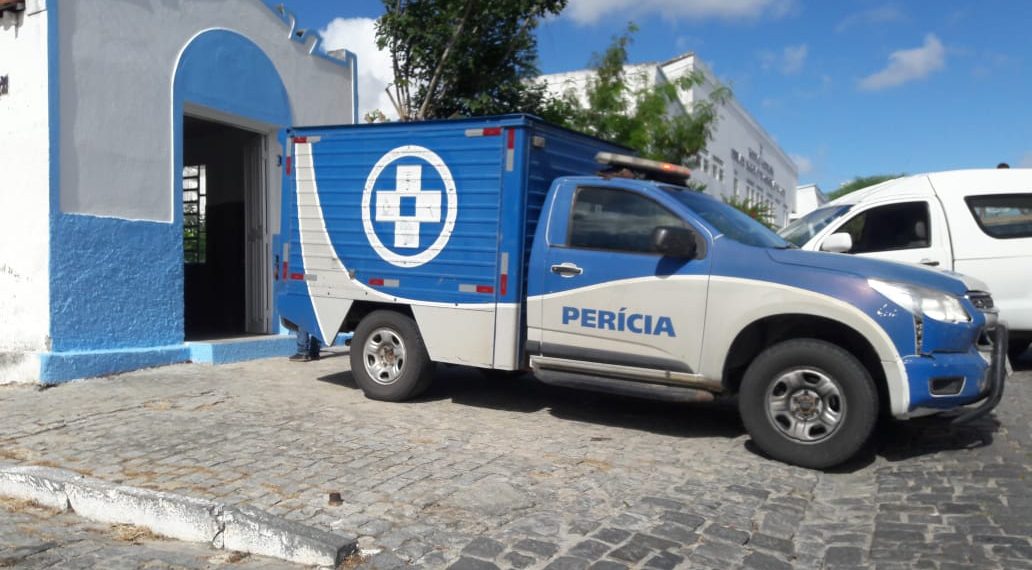 Homem é morto e outro fica gravemente ferido a golpes de faca em Coité (atualizada)