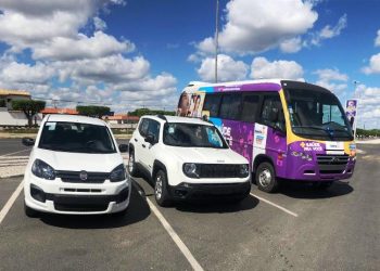 Prefeitura de Santaluz faz entrega de veículos a quatro secretarias