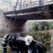 Carro cai de ponte na BA 220, uma pessoa morre e quatro ficam feridas
