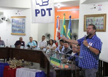 Araci – Vice-prefeita Keinha se filia ao PDT em ato que contou com a presença de Carlos Lupi presidente nacional do partido