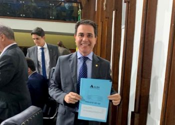 Assembleia aprova por unanimidade projeto de Tom que cria campanha sobre direitos da maternidade
