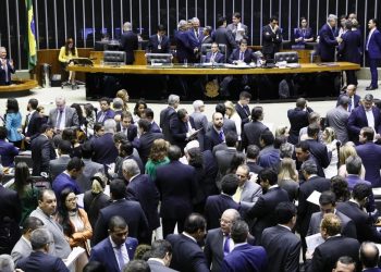 Congresso aprova crédito extra de R$ 248,9 bilhões para o governo