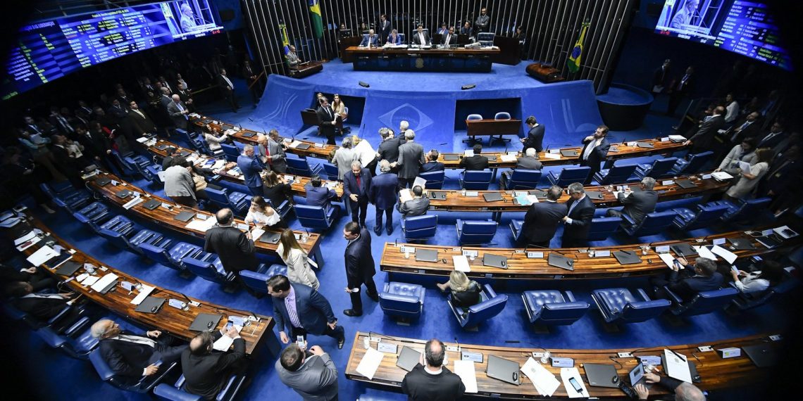 Senado aprova derrubar decretos de Bolsonaro que flexibilizam porte de armas