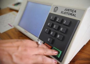 Eleitores de dois municípios voltam às urnas no domingo