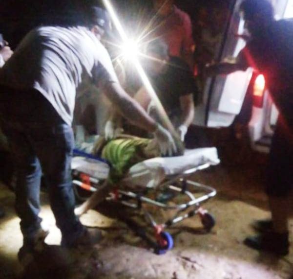 Colisão envolvendo Siena e retroescavadeira deixa um morto e outro ferido em Tucano