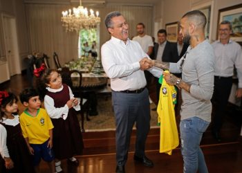 Em encontro, Rui Costa e Daniel Alves discutem parceria em projetos sociais