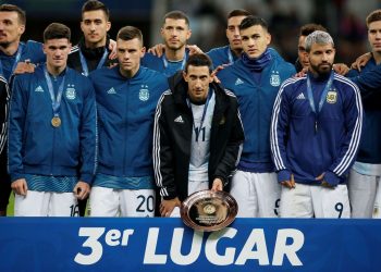 Expulso em jogo, Messi não participa de cerimônia de premiação