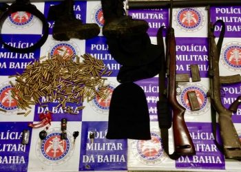 Assaltantes pernambucanos presos com fuzis em Paulo Afonso