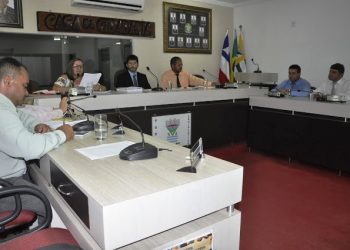 Câmara de Vereadores cria Lei que garante salário vitalício para quem assumir cargo de confiança