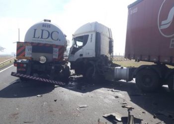 Caminhoneiro de Coité se envolve em engavetamento em rodovia paulista por causa de queimada em canavial