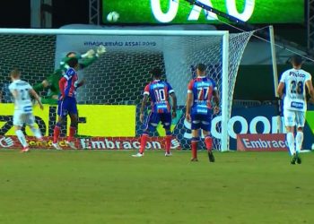 Bahia perde para o Santos com gol de pênalti no fim