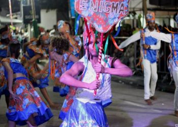 Festival de manifestações populares, forró e duelo de repente com rapper marca penúltimo dia da Semana de Cultura