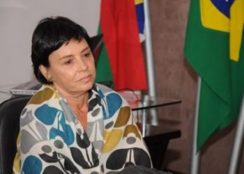 Filha de Glauber Rocha não vai à inauguração de aeroporto em Conquista