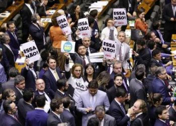 Reforma da Previdência: Saiba como votaram os deputados baianos no 1º turno