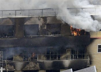 Incêndio criminoso deixa 33 mortos no Japão