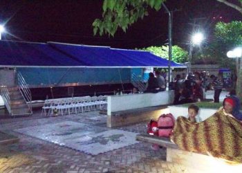 Coiteenses vão para o sacrifício para conseguirem senha pra documentos no SAC Movel