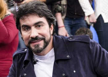 Após desligar-se das redes sociais, Padre Fábio de Melo põe fim também na carreira musical