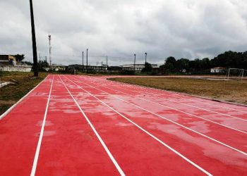 Sudesb entrega pista de atletismo em Feira de Santana