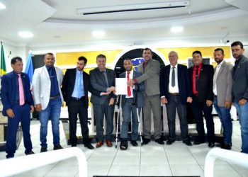 Capim Grosso – Alex da Piatã recebe Moção de Aplauso na Câmara Municipal pelo Projeto Fila Zero