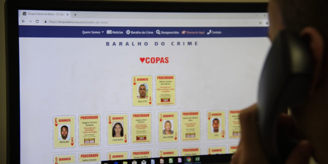 Baralho do Crime auxilia na localização de criminosos há 8 anos