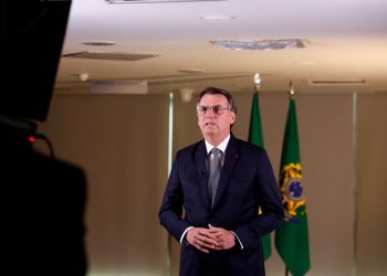 Bolsonaro diz que incêndios não podem gerar sanções ao Brasil