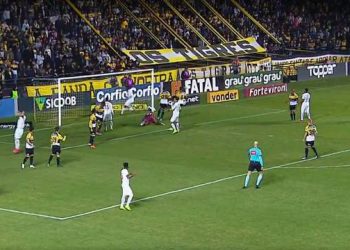 Série B – Dois jogos abriram a 17ª rodada e ambos tiveram resultados favoráveis ao Vitória