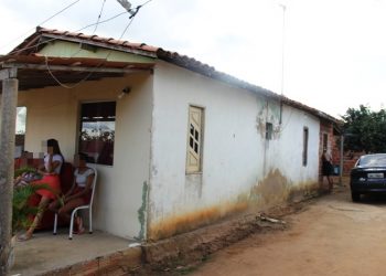 Jovem de 15 anos é morta pelo primo a golpes de faca