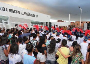 Prefeita Quitéria inaugura em Várzea da Pedra uma das melhores escolas de toda região do sisal