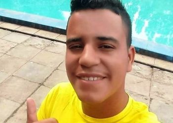 Jovem de 18 anos é assassinado a tiros no Distrito Caldas do Jorro