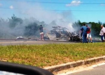 Quatro pessoas morrem após grave acidente em Camaçari; dois foram carbonizados