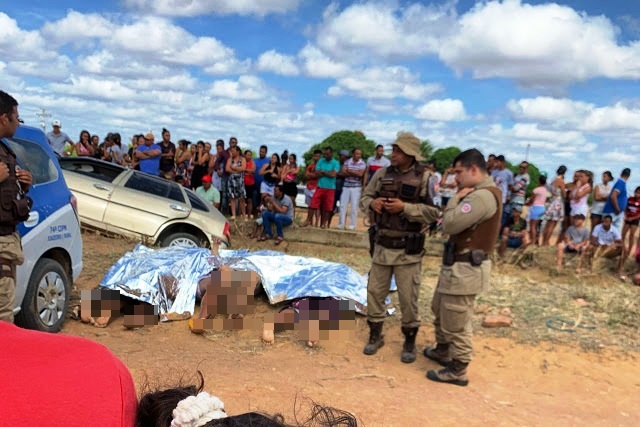 Juazeiro – Carro é encontrado dentro de canal com quatro mortos