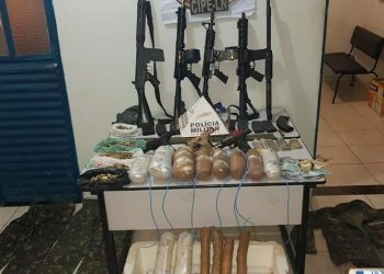 Seis integrantes de uma quadrilha que pretendia explodir bancos morrem em confronto com a Polícia