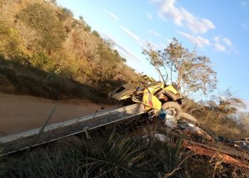 Caminhoneiro morre vítima de acidente em estrada vicinal de Miguel Calmon