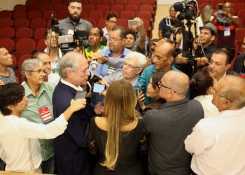 Durante coletiva em Serrinha, Ciro Gomes disse que os brasileiros tinham 11 nomes para presidir o Brasil e escolheram o pior