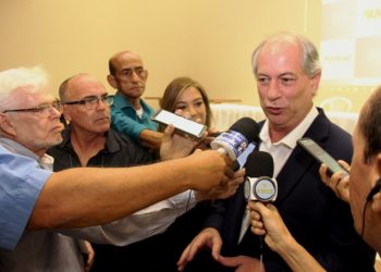 Durante coletiva em Serrinha, Ciro Gomes disse que os brasileiros tinham 11 nomes para presidir o Brasil e escolheram o pior