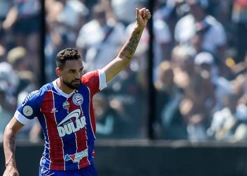 Na abertura da 18ª rodada, Bahia vence o Vasco em São Januário e entra no G6